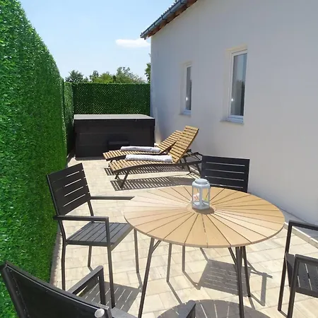 Hébergement de vacances Parancin By Interhome