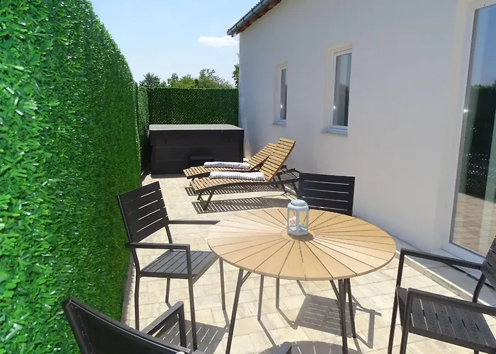 בית נופש Parancin By Interhome